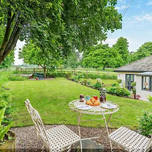 https://villa-2-bed-in-richmond-94752.yorkshirehotels.net