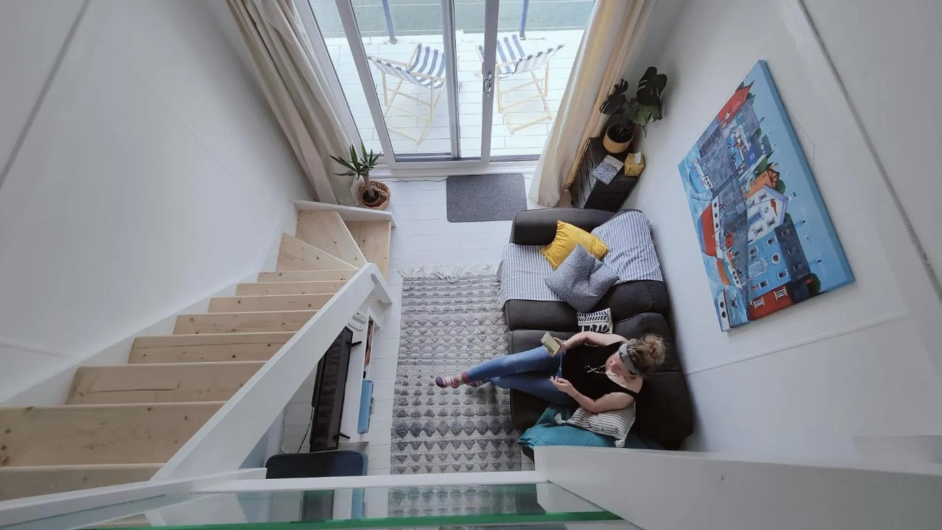 Tiny Float Home Brighton Apartment