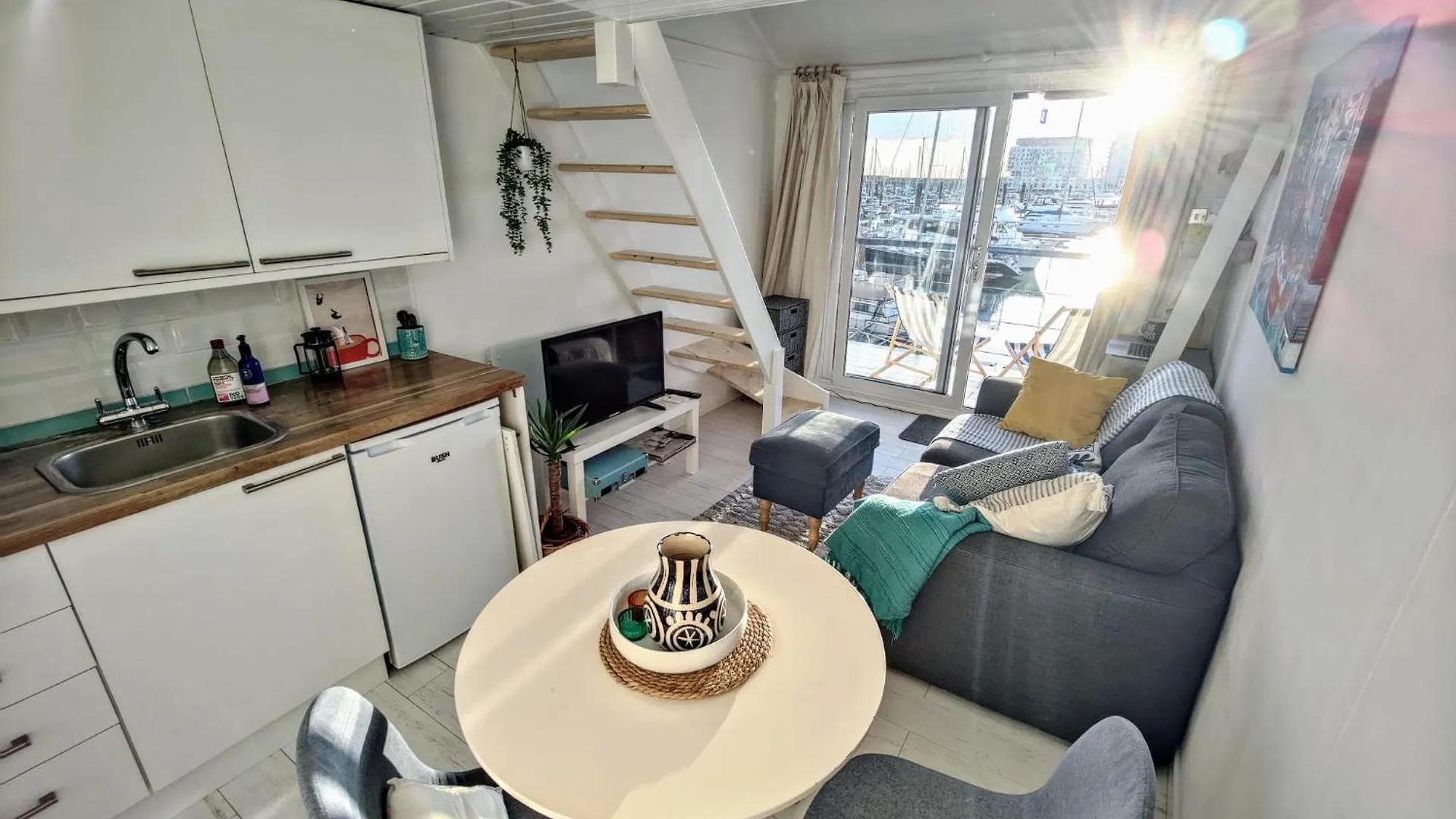 Tiny Float Home Brighton